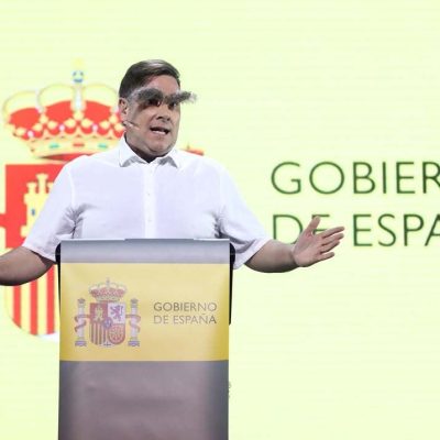 carlos-latre-one-man-show06