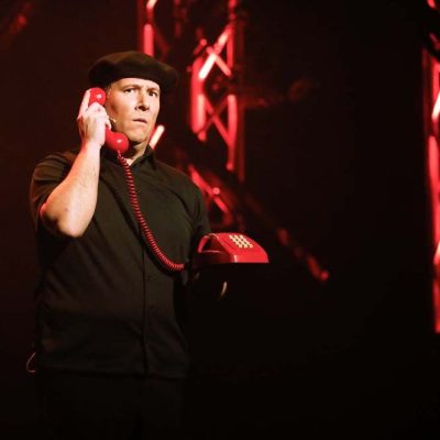 carlos-latre-one-man-show11